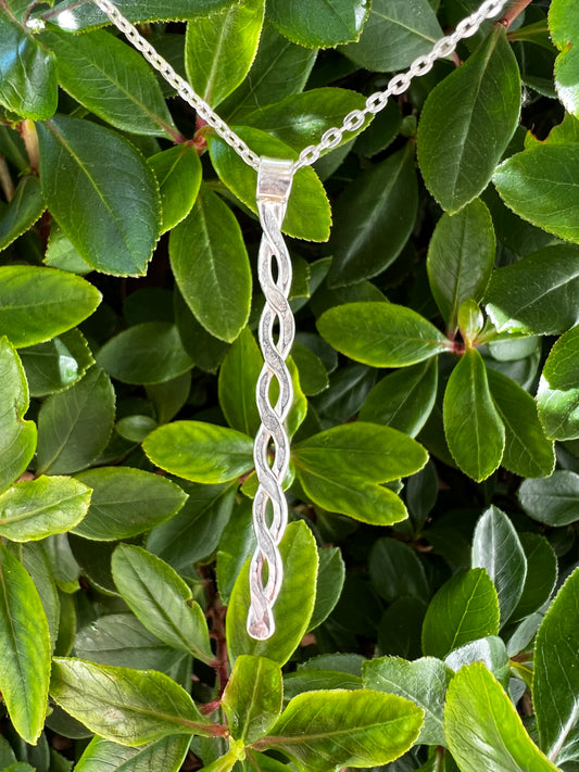 Silver Twist Necklace